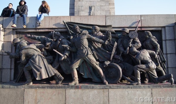 памятник советской армии в Софии